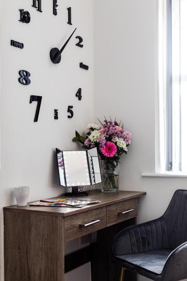 The Nines Aparthotel By Aluxor Leicester Bagian luar foto